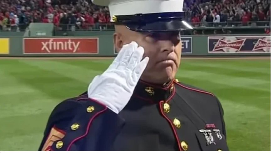 MARINE STUNS 30,000 SPECTATORS WITH A MOVE AT 1:48 — ABSOLUTE GOOSEBUMPS!